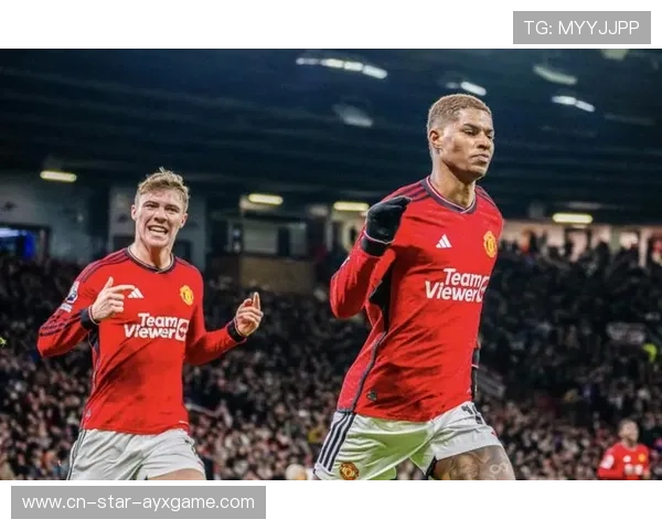 曼联霍伊伦德射门训练保持火热状态——再现经典瞬间,点燃红魔激情 曼联霍伊伦德射门训练保持火热状态——再现经典瞬间,点燃红魔激情