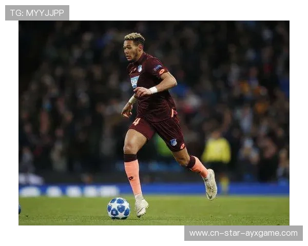 纽卡斯尔阿尔米隆左脚弧线再现美妙曲线