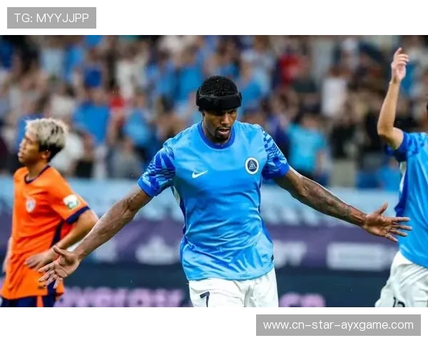 那不勒斯外线远射再中死角，足球魔术的巅峰时刻