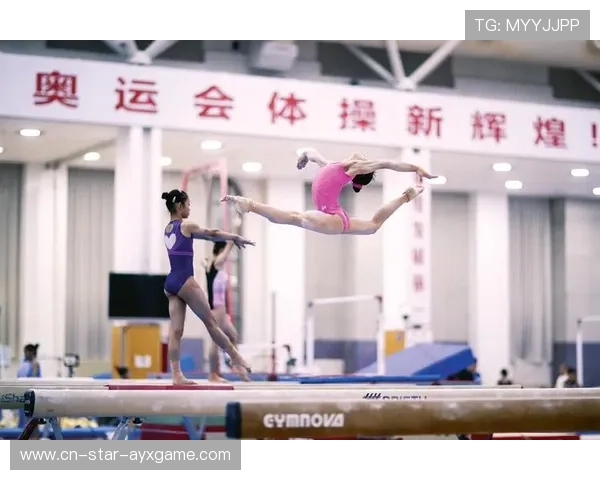 体操队进行新周期动作评估，完成质量较高