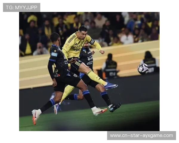 C罗头球攻门死角,利雅得胜利全场起立 C罗头球攻门死角,利雅得胜利全场起立