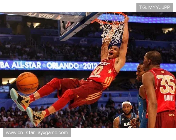 NBA扣篮手臂挂框全场拍照:巅峰瞬间的完美诠释 NBA扣篮手臂挂框全场拍照:巅峰瞬间的完美诠释