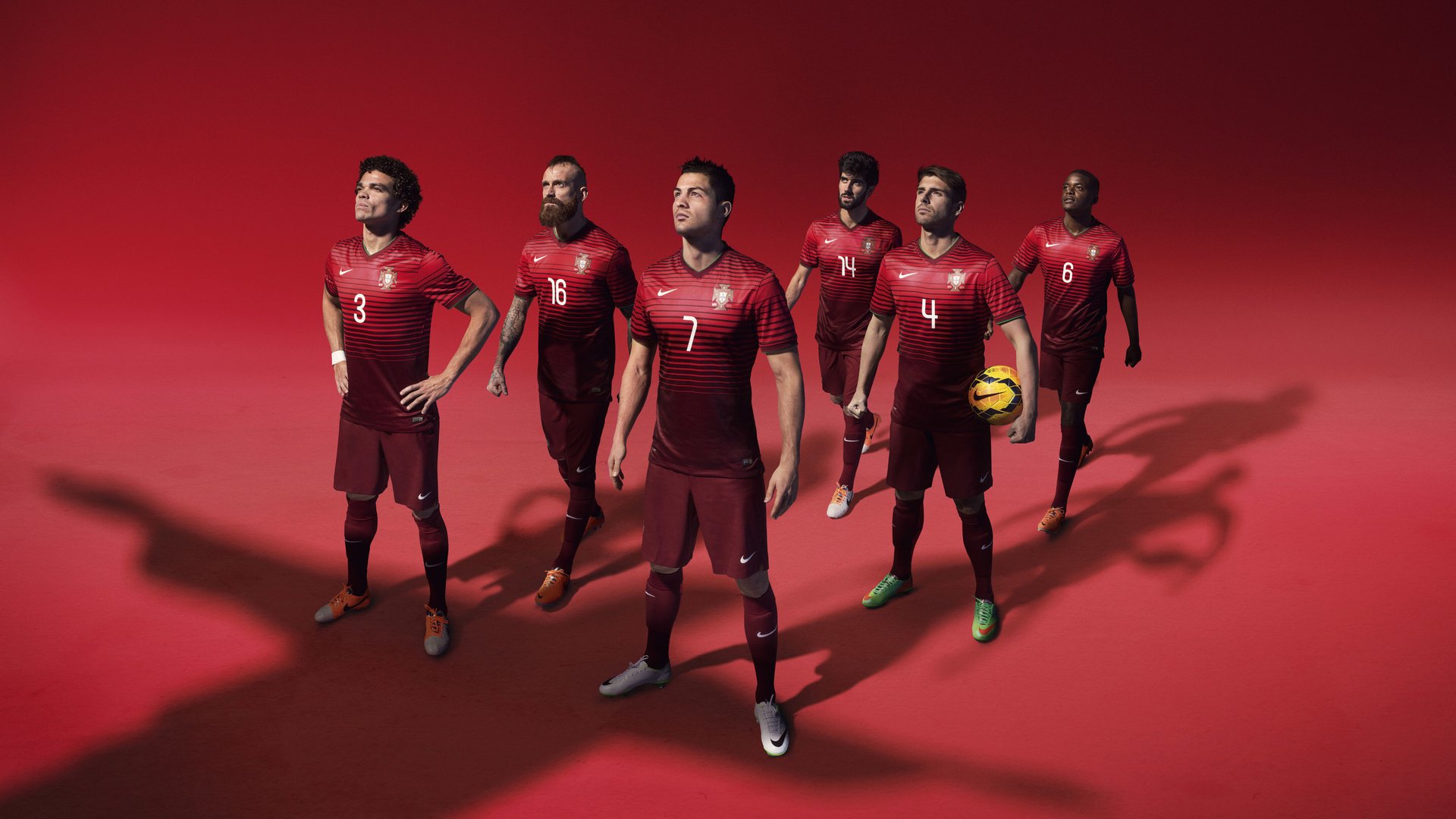 “战术预备：赛前布局的关键作用”，赛前准备阶段